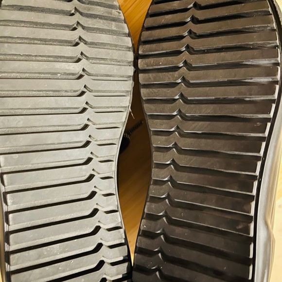 Hunter Waterproof Sneakers - Picture 4 of 4